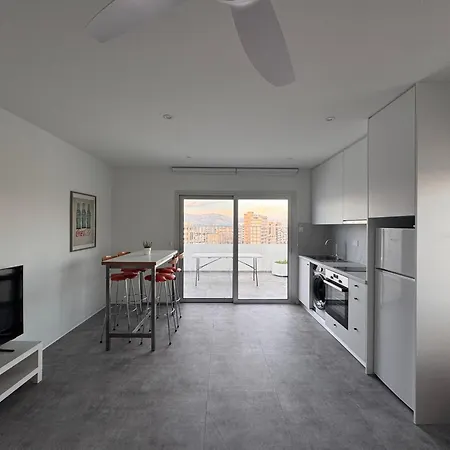 Apartment Skyhigh Urban Apts *