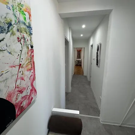 Apartamento Skyhigh Urban Apts *