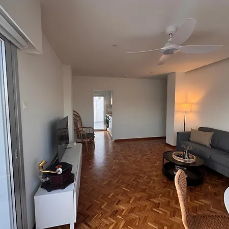 Skyhigh Urban Apts Апартаменты *